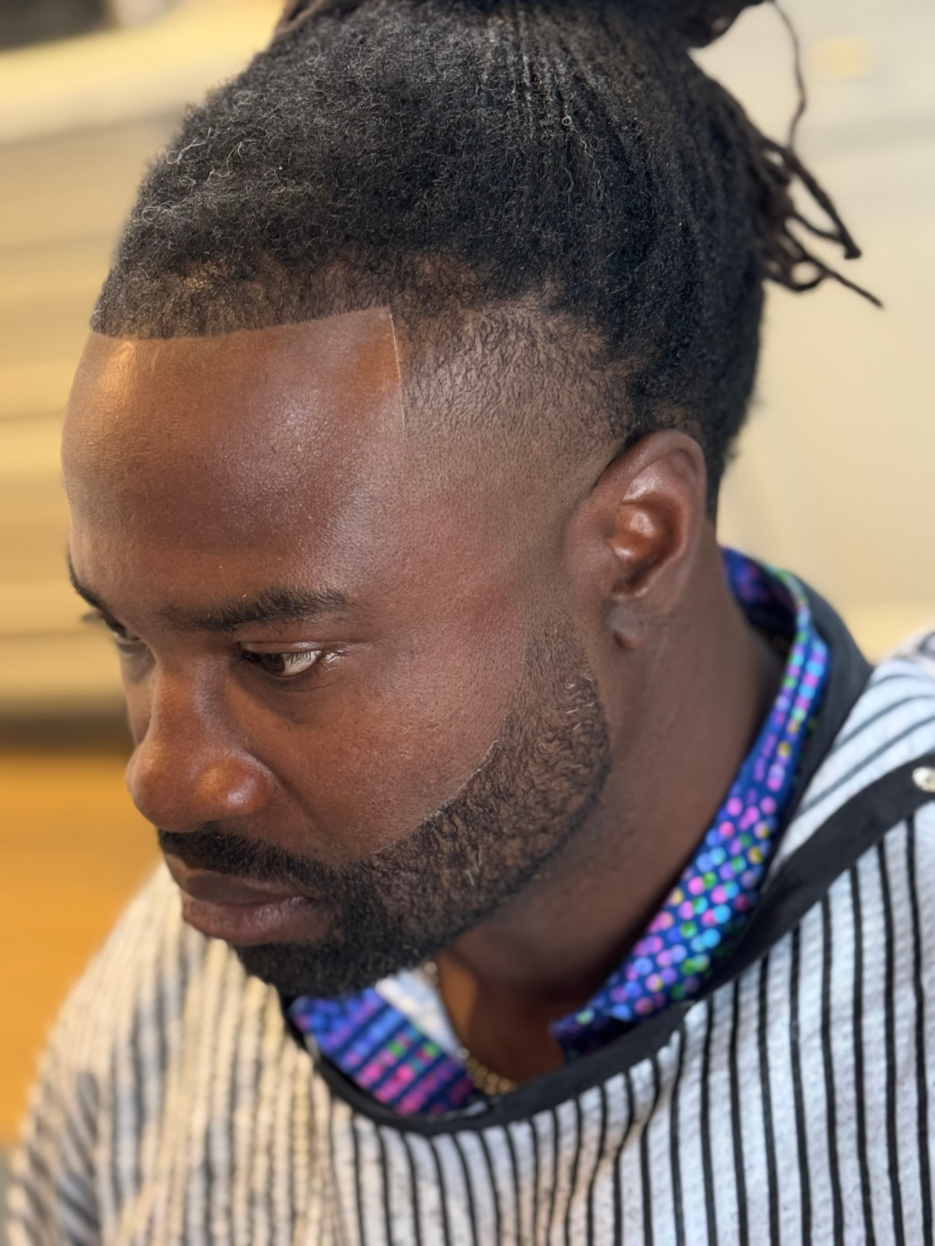 Precision lineup and shaped beard by Buck Xperience